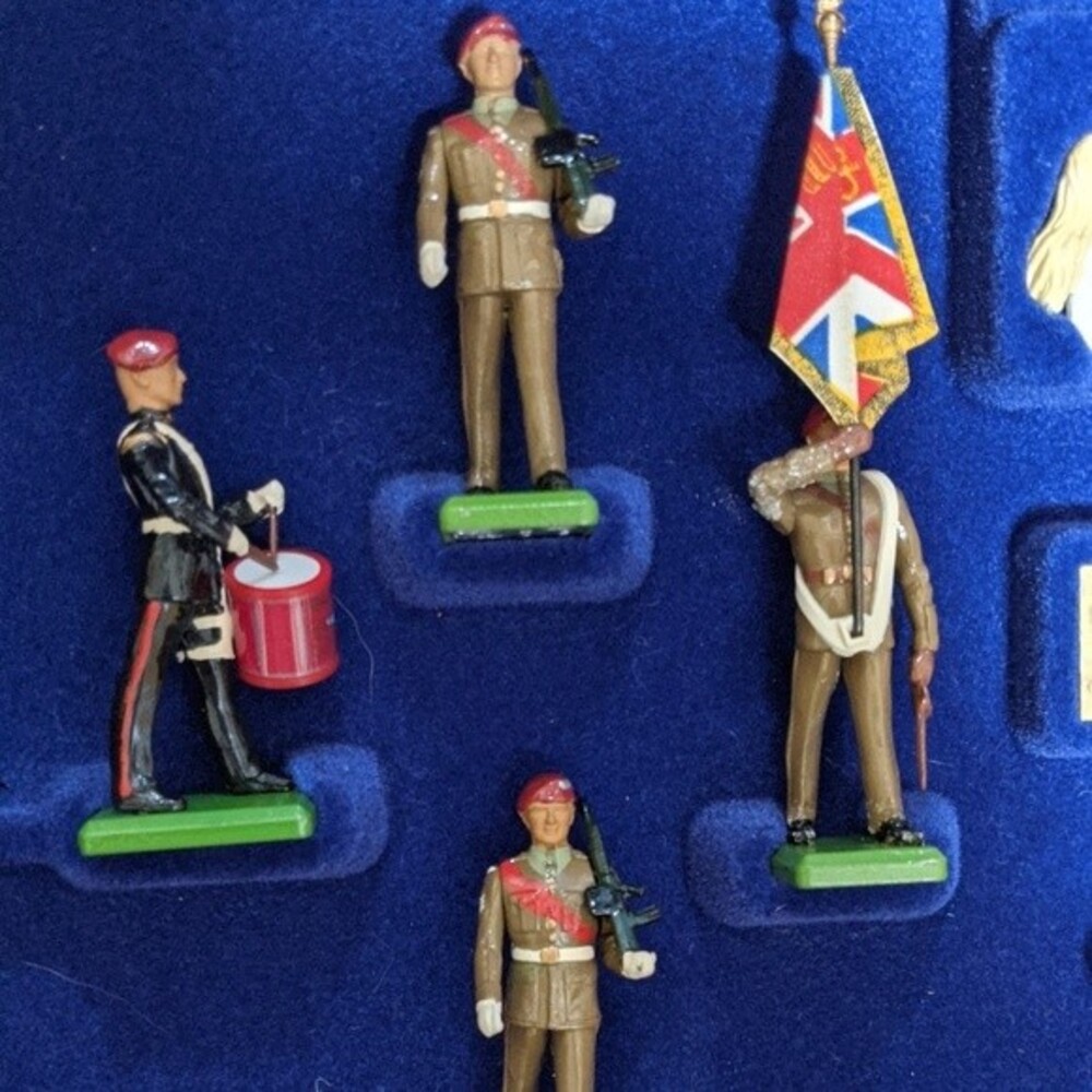 Britian's Limited Edition parachute regiment no 3065 retired in original box